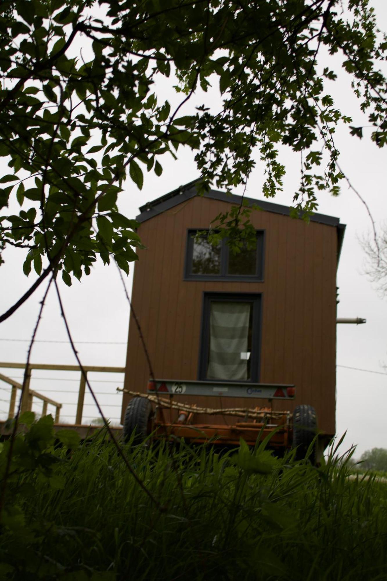 Tiny House Les Jours Heureux Sejour Nature Pres De Dinant Et Des Lacs De L Eau D Heure Villers-le-Gambon Eksteriør billede